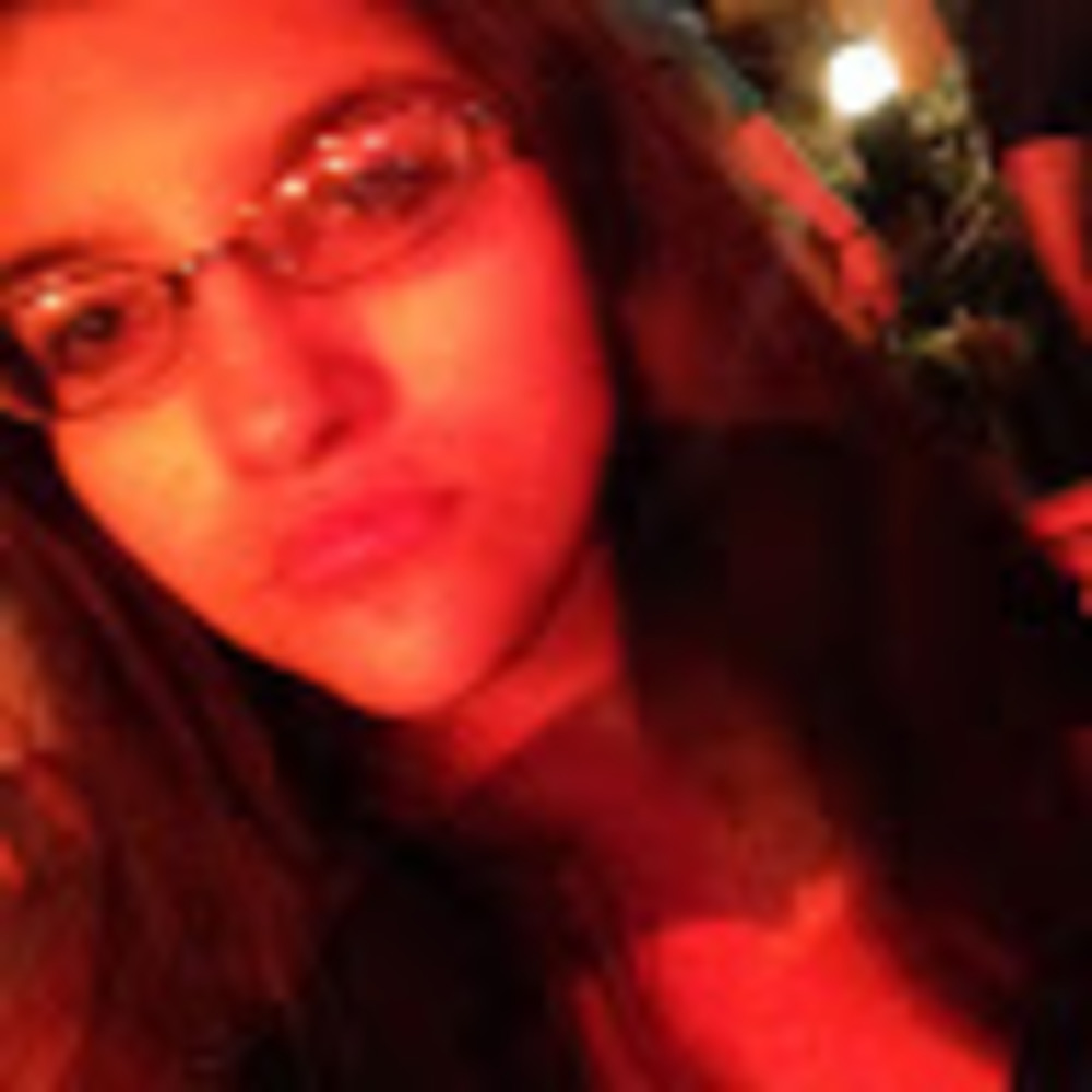 Meet your Posher, Emi